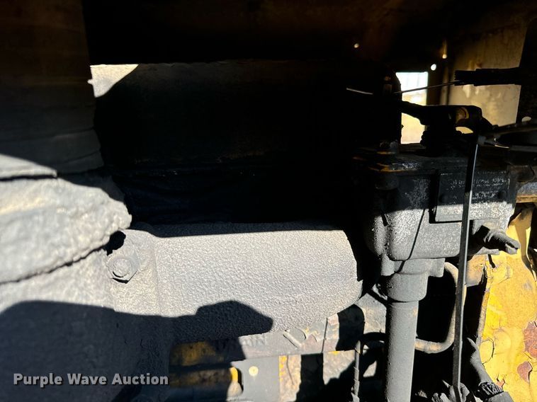 image for item EE7572 1979 Pettibone 36 crane