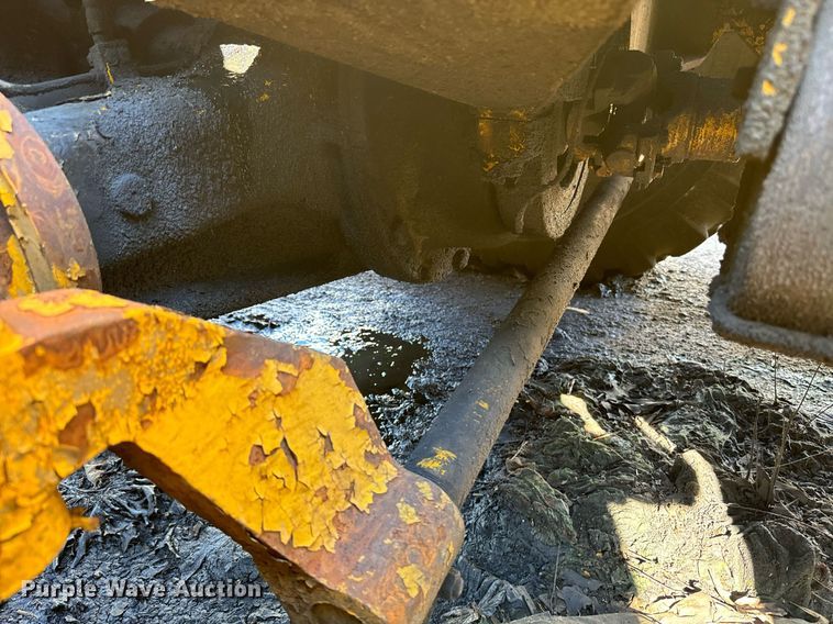 image for item EE7572 1979 Pettibone 36 crane