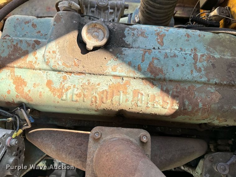 image for item EE7573 1981 Hyster H200E forklift