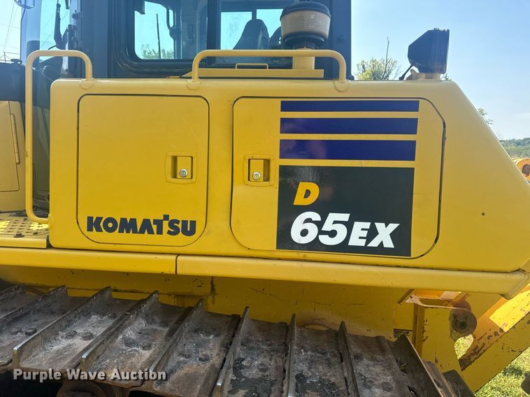 image for item EE7586 2017 Komatsu D65EX-18 dozer
