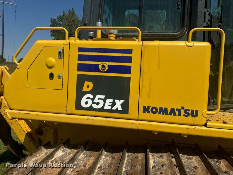 image for item EE7586 2017 Komatsu D65EX-18 dozer