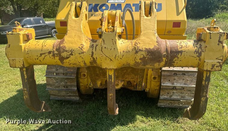 image for item EE7586 2017 Komatsu D65EX-18 dozer