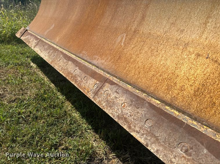 image for item EE7586 2017 Komatsu D65EX-18 dozer