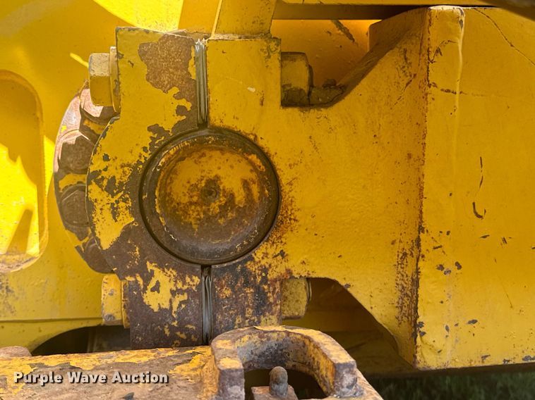 image for item EE7586 2017 Komatsu D65EX-18 dozer