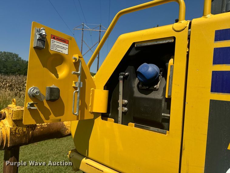 image for item EE7586 2017 Komatsu D65EX-18 dozer