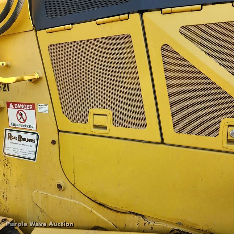 image for item EE7586 2017 Komatsu D65EX-18 dozer