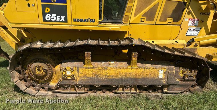 image for item EE7586 2017 Komatsu D65EX-18 dozer