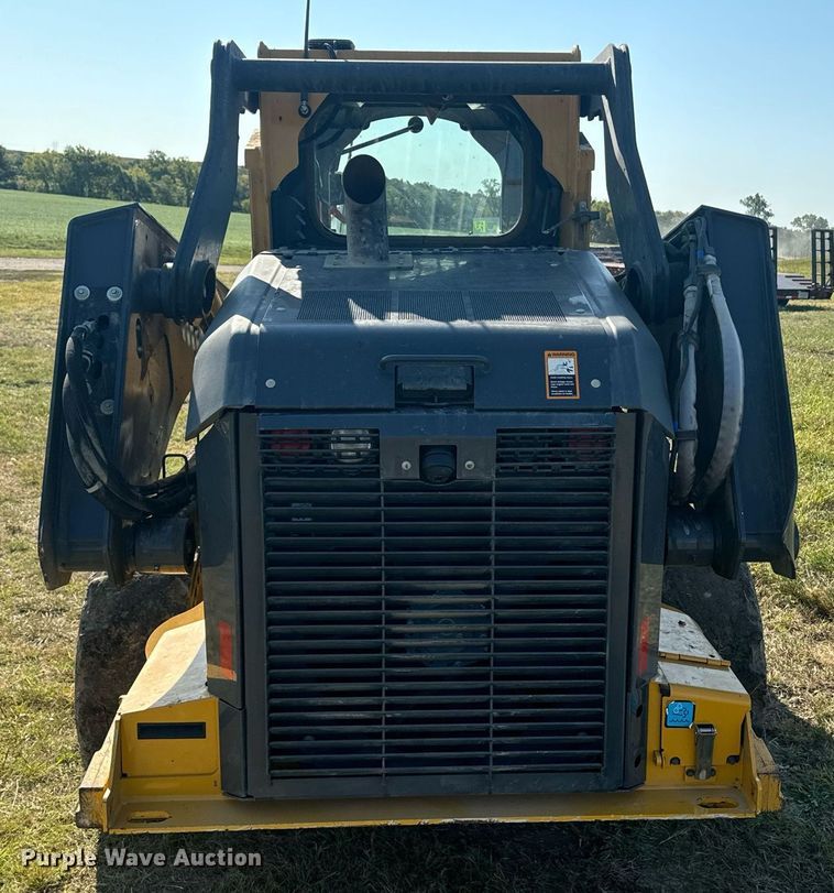 image for item EE7588 2021 John Deere 332G skid steer loader