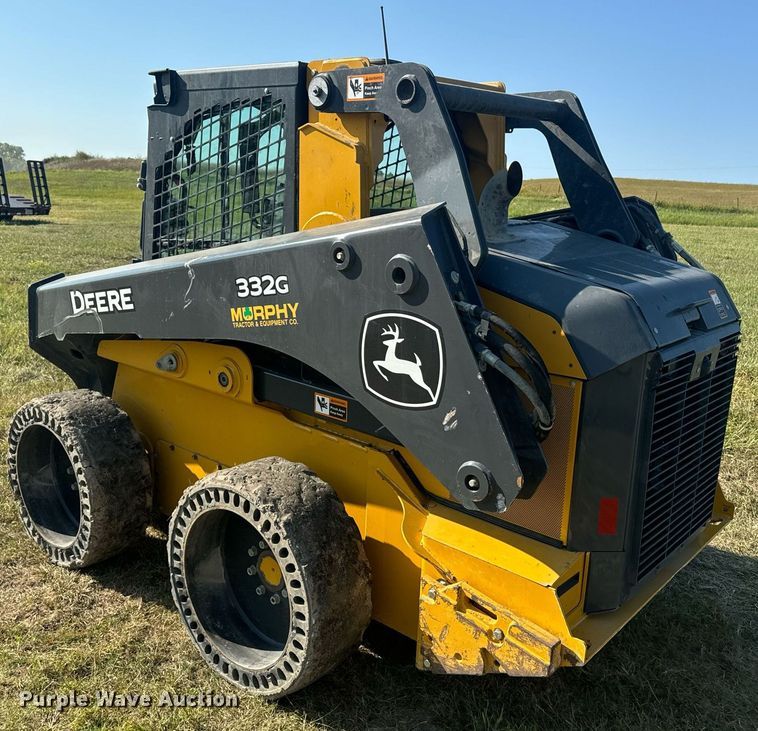image for item EE7588 2021 John Deere 332G skid steer loader