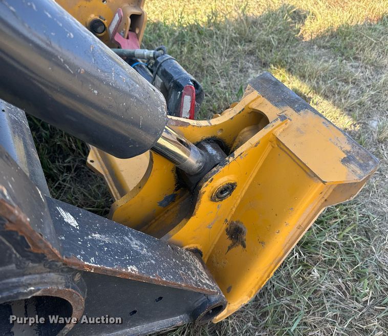 image for item EE7588 2021 John Deere 332G skid steer loader