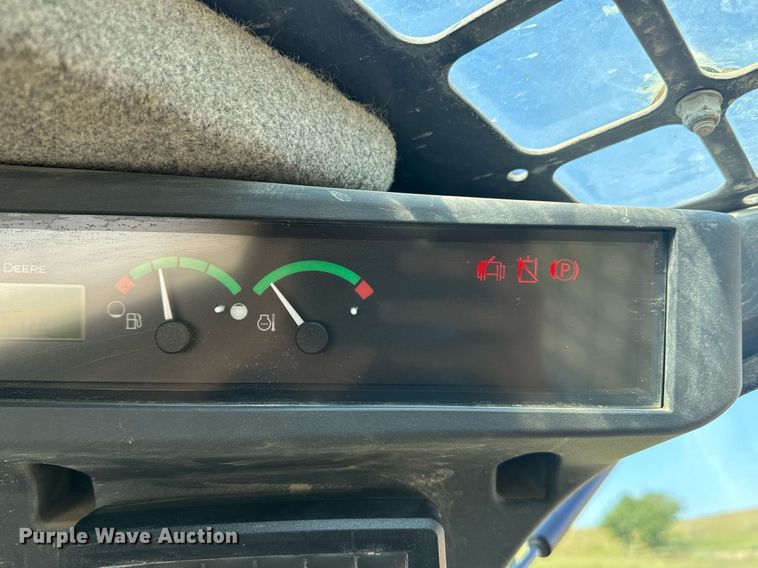 image for item EE7588 2021 John Deere 332G skid steer loader