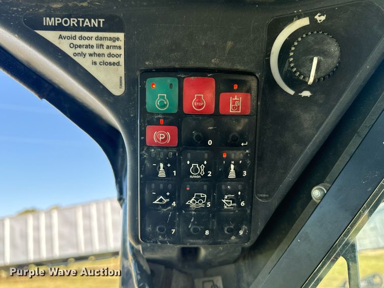 image for item EE7588 2021 John Deere 332G skid steer loader