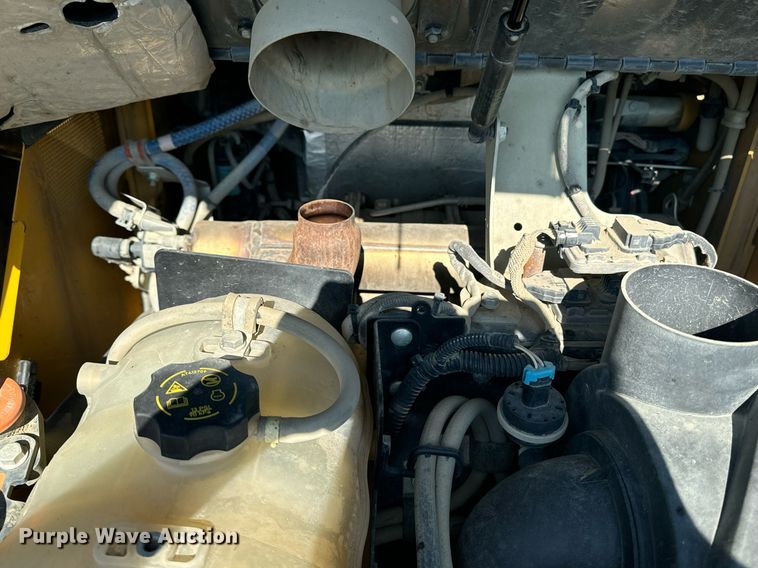 image for item EE7588 2021 John Deere 332G skid steer loader