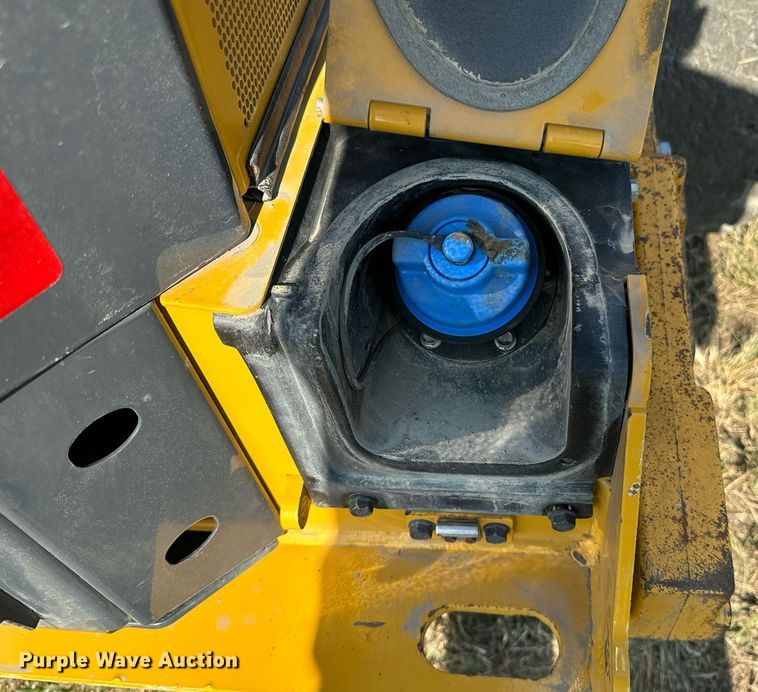 image for item EE7588 2021 John Deere 332G skid steer loader