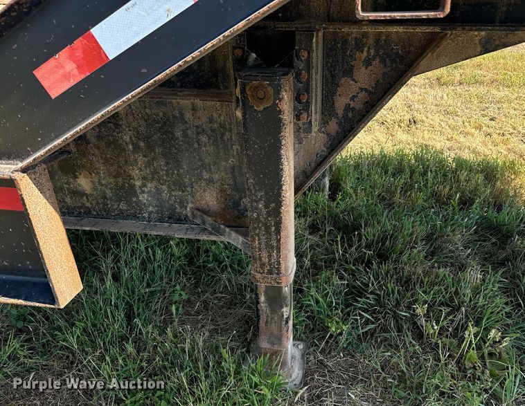 image for item EE7589 2011 Neville Built drop deck equipment trailer