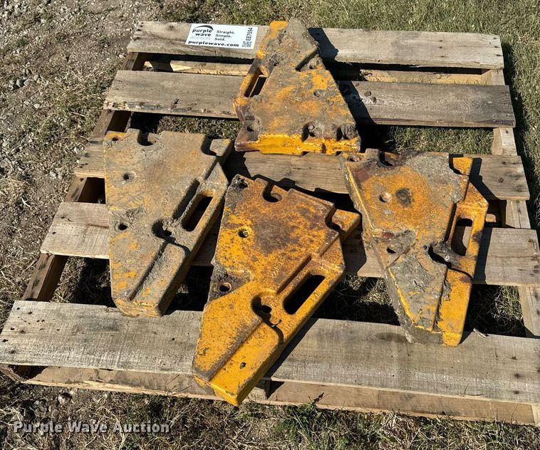 image for item EE7594 Skid steer accessories