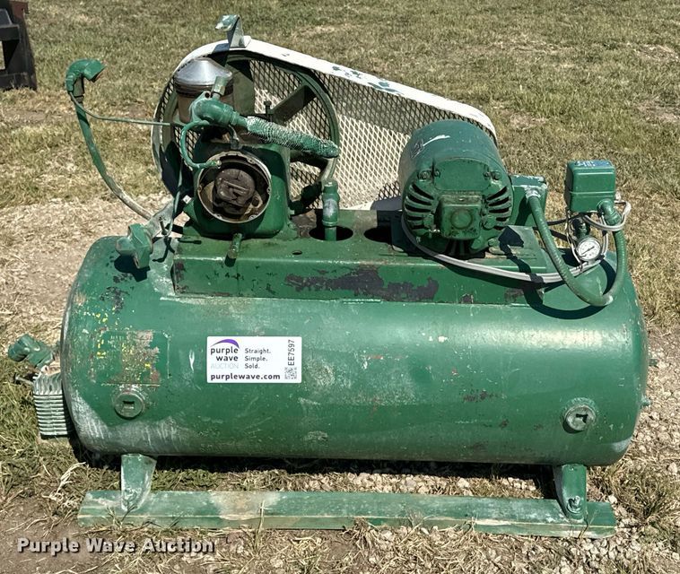 image for item EE7597 Air compressor