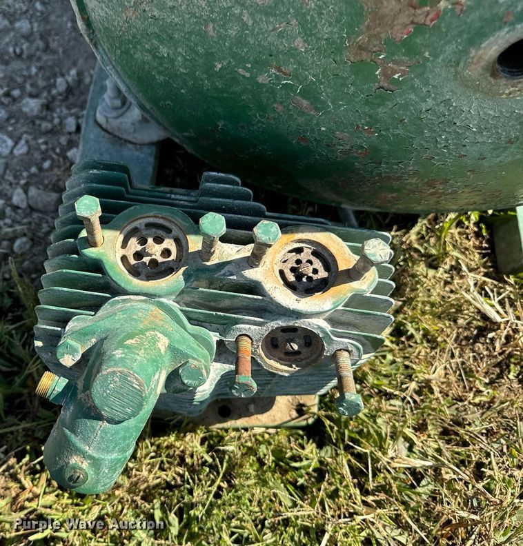 image for item EE7597 Air compressor