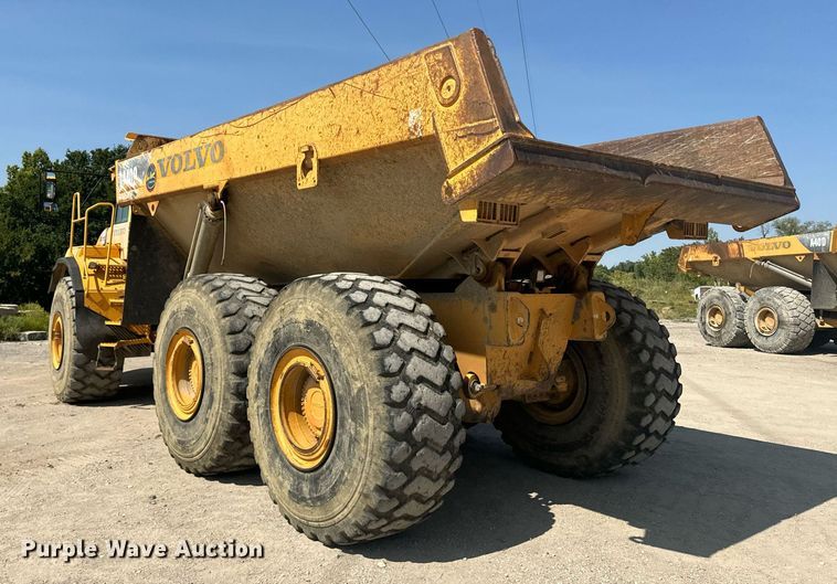 image for item EE7637 2007 Volvo A40D haul truck