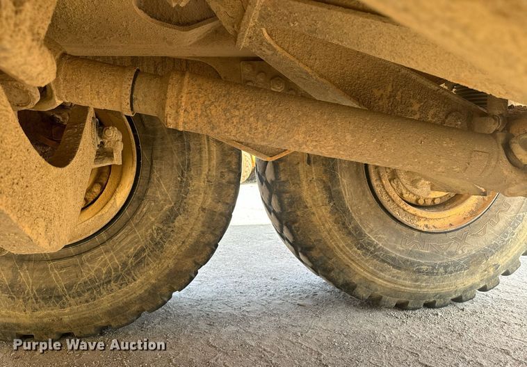 image for item EE7637 2007 Volvo A40D haul truck