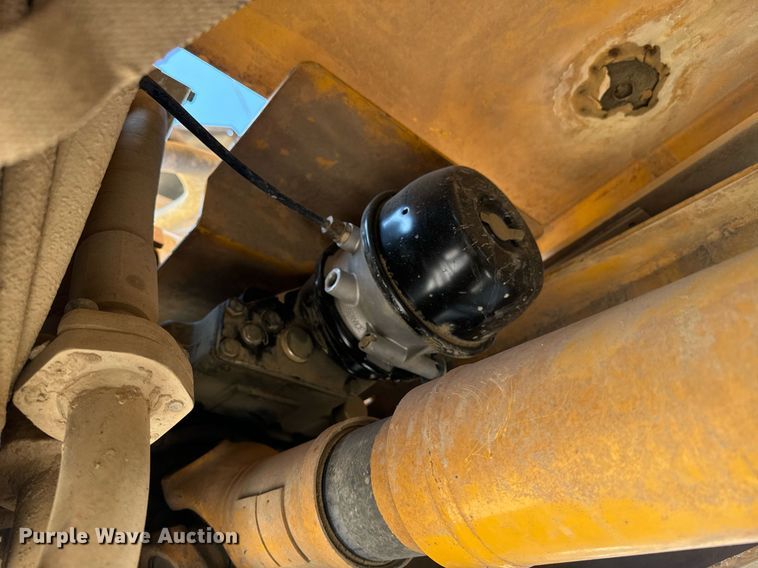 image for item EE7637 2007 Volvo A40D haul truck