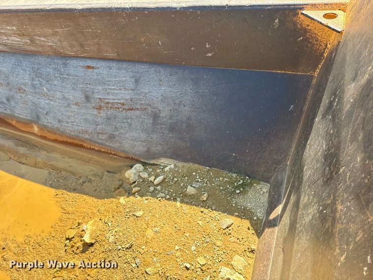 image for item EE7637 2007 Volvo A40D haul truck