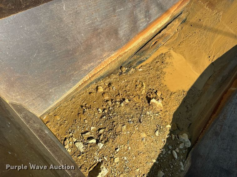 image for item EE7637 2007 Volvo A40D haul truck