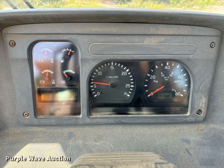 image for item EE7637 2007 Volvo A40D haul truck