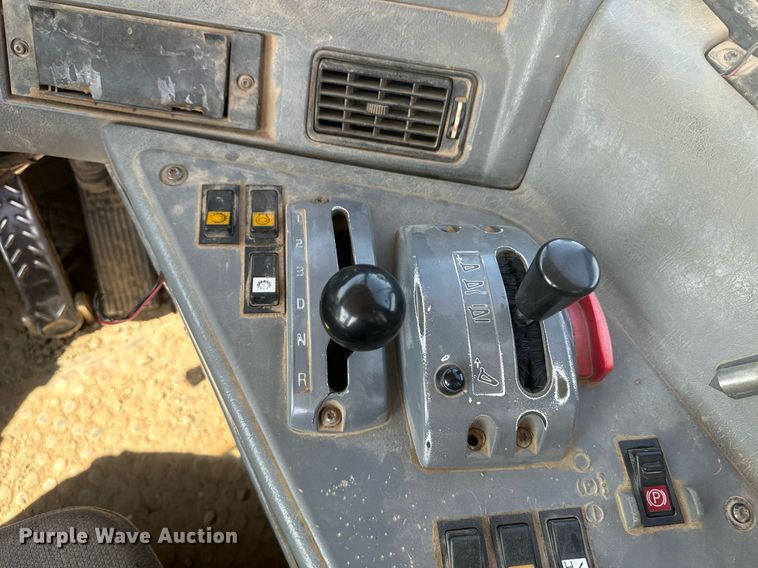 image for item EE7637 2007 Volvo A40D haul truck