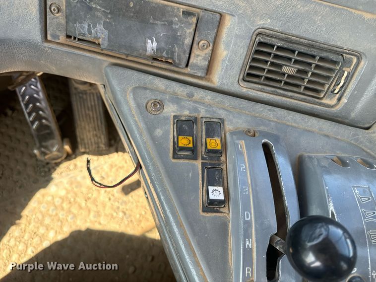 image for item EE7637 2007 Volvo A40D haul truck