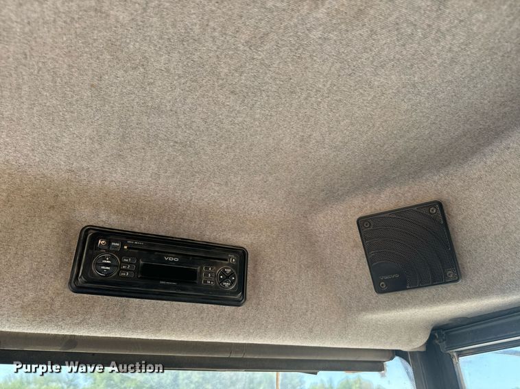 image for item EE7637 2007 Volvo A40D haul truck