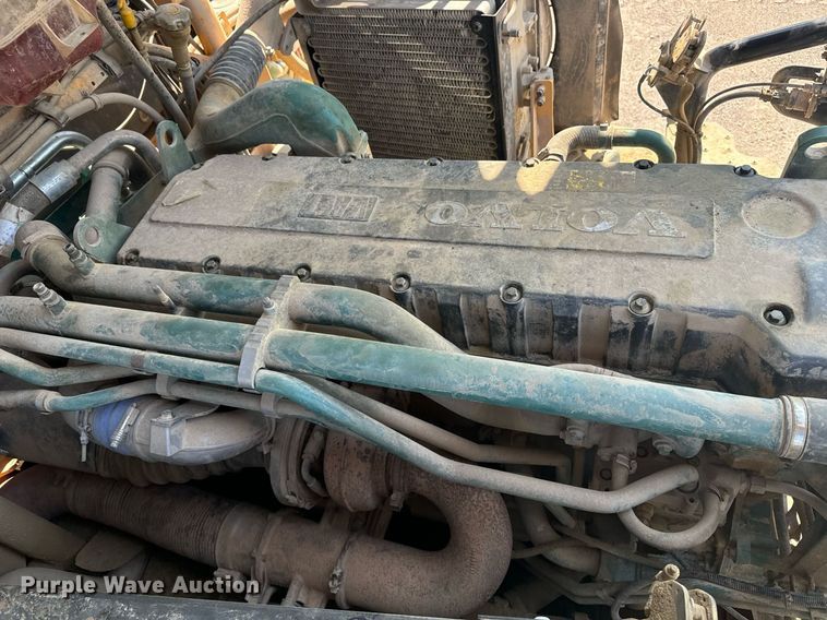 image for item EE7637 2007 Volvo A40D haul truck