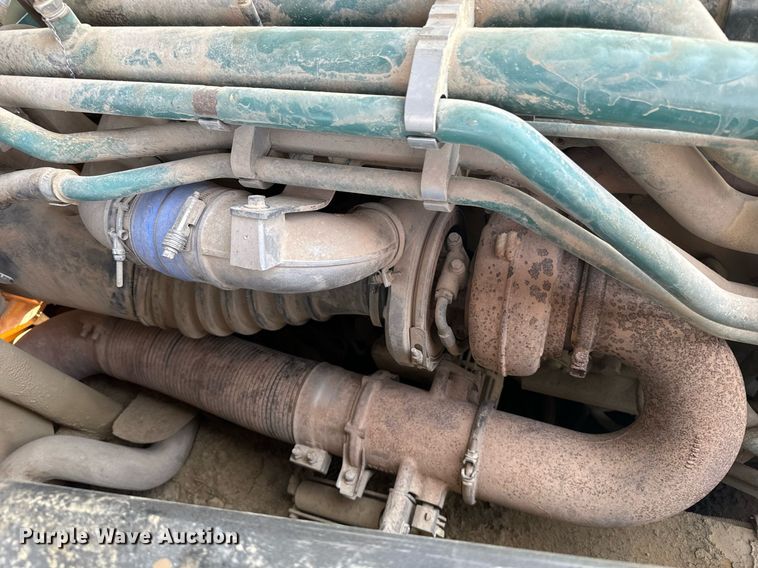 image for item EE7637 2007 Volvo A40D haul truck