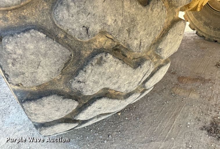 image for item EE7637 2007 Volvo A40D haul truck