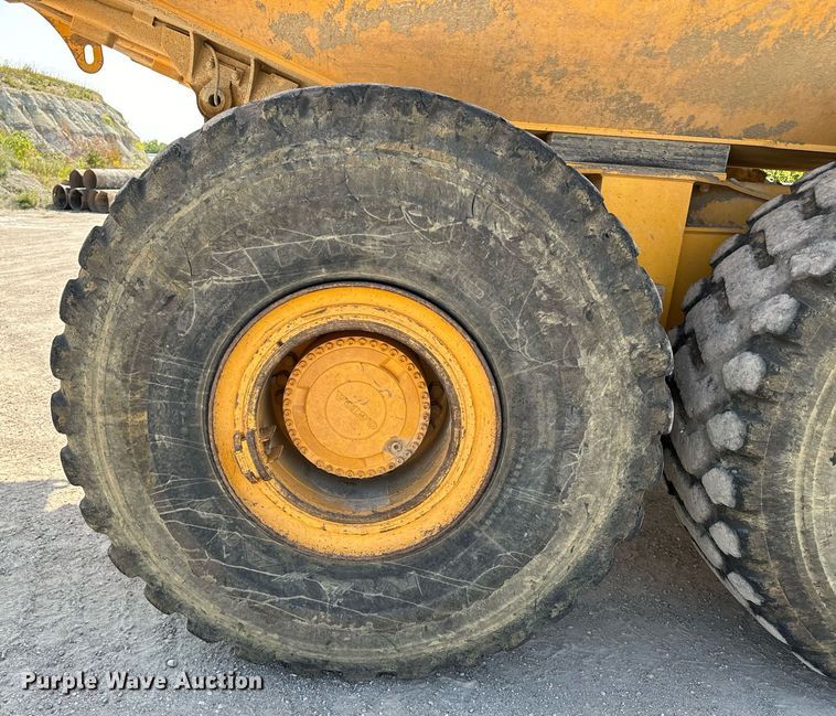 image for item EE7637 2007 Volvo A40D haul truck