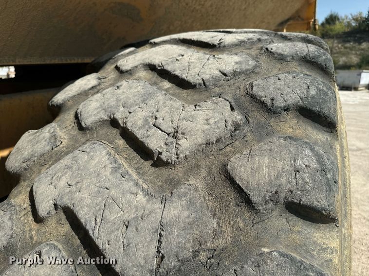 image for item EE7637 2007 Volvo A40D haul truck