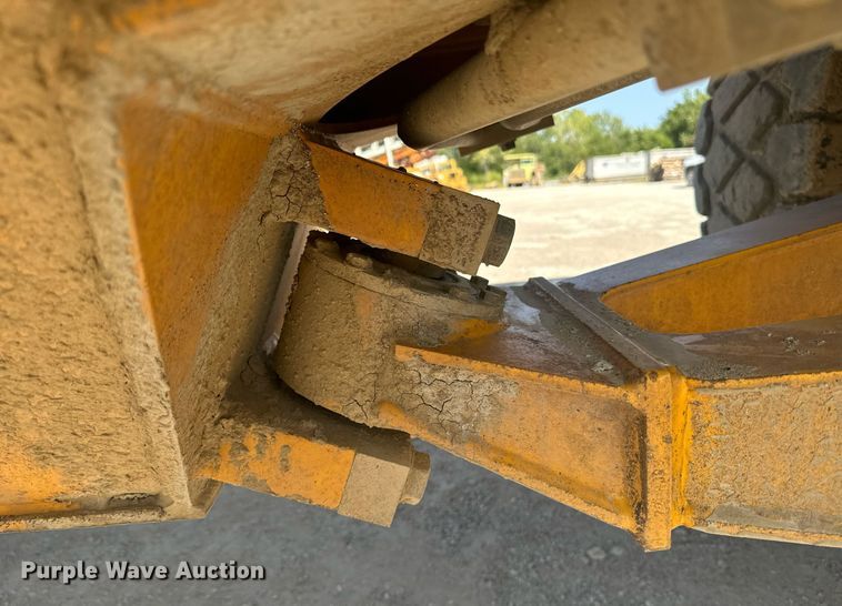 image for item EE7638 2007 Volvo A40D haul truck