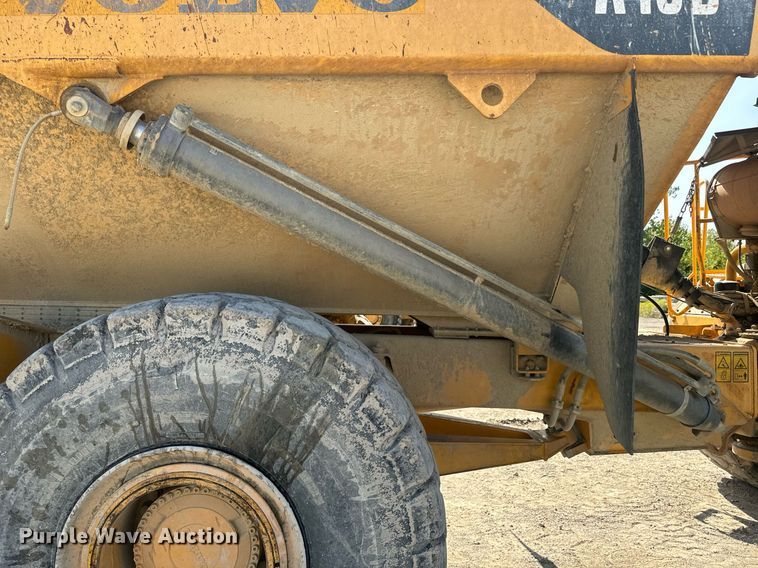 image for item EE7638 2007 Volvo A40D haul truck