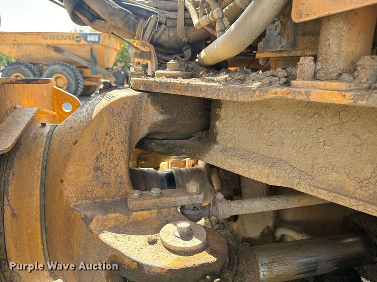 image for item EE7638 2007 Volvo A40D haul truck