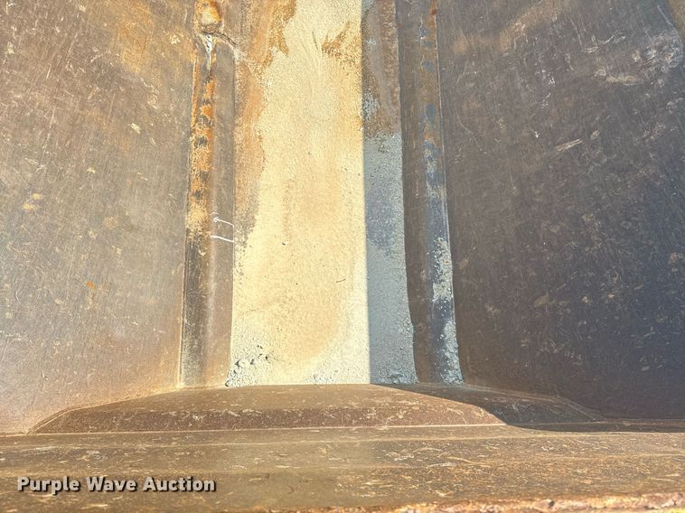 image for item EE7638 2007 Volvo A40D haul truck