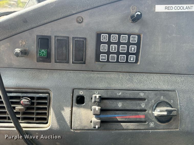 image for item EE7638 2007 Volvo A40D haul truck