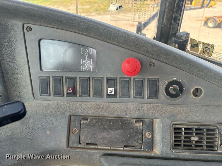 image for item EE7638 2007 Volvo A40D haul truck