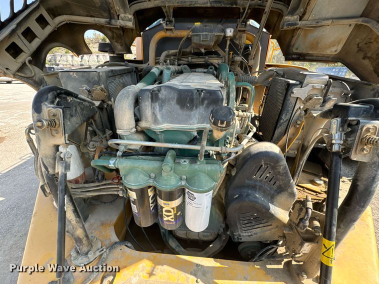 image for item EE7638 2007 Volvo A40D haul truck