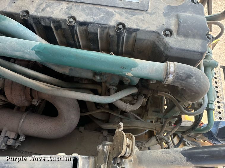 image for item EE7638 2007 Volvo A40D haul truck