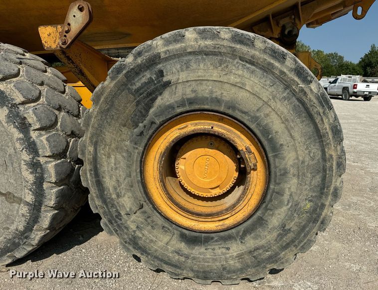 image for item EE7638 2007 Volvo A40D haul truck