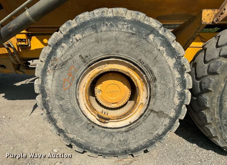 image for item EE7638 2007 Volvo A40D haul truck