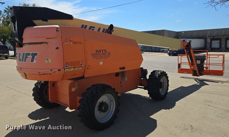 image for item EE8480 2013 JLG  600SJ boom lift