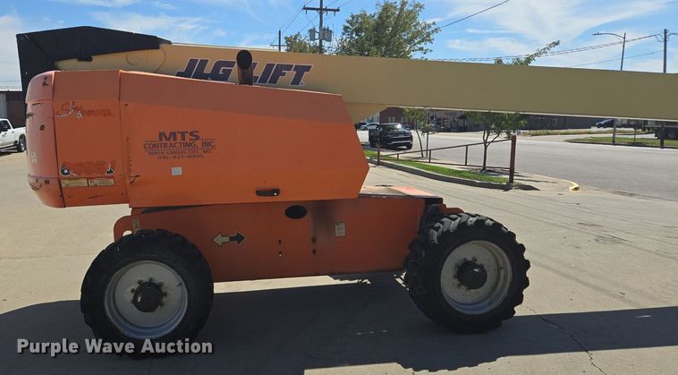 image for item EE8480 2013 JLG  600SJ boom lift