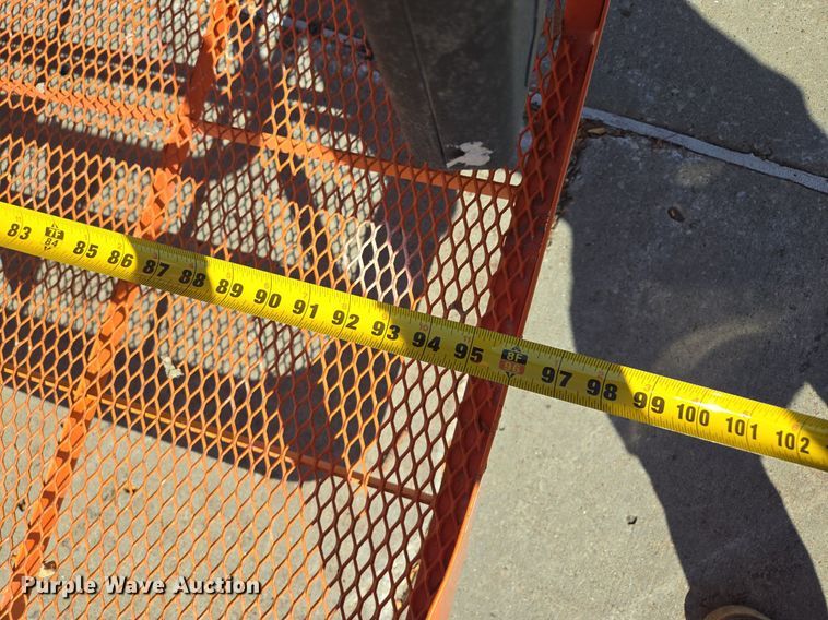 image for item EE8480 2013 JLG  600SJ boom lift