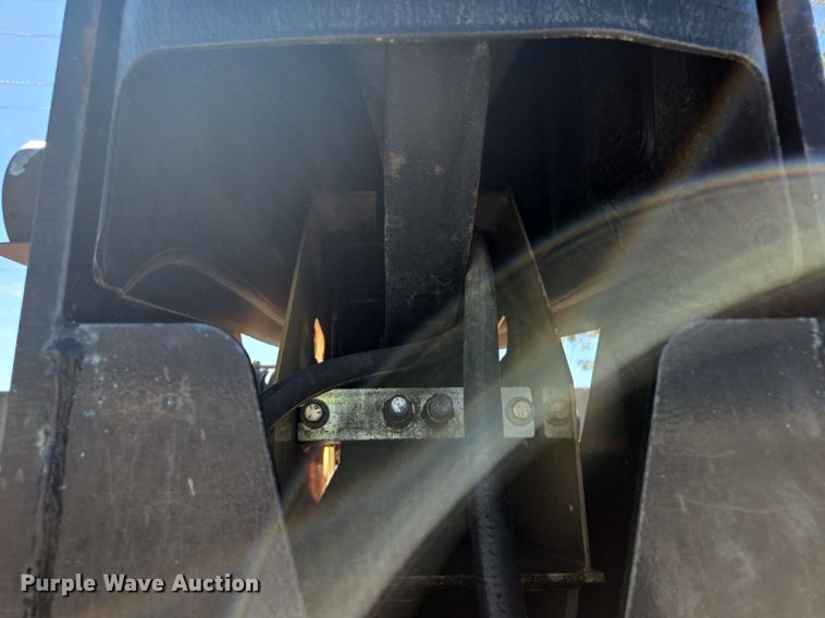 image for item EE8480 2013 JLG  600SJ boom lift